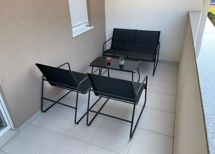 Trebinje Lux Apartman Sa Garazom Blizu Centra